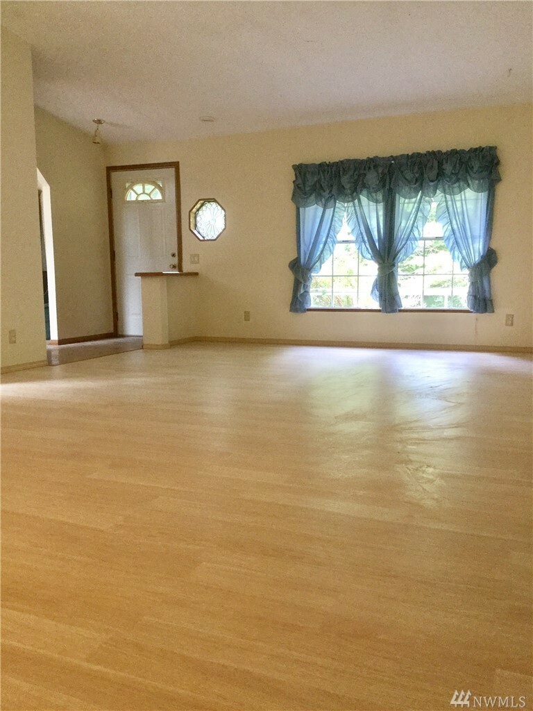 Property Photo: 11 E Myers Ct WA 98584