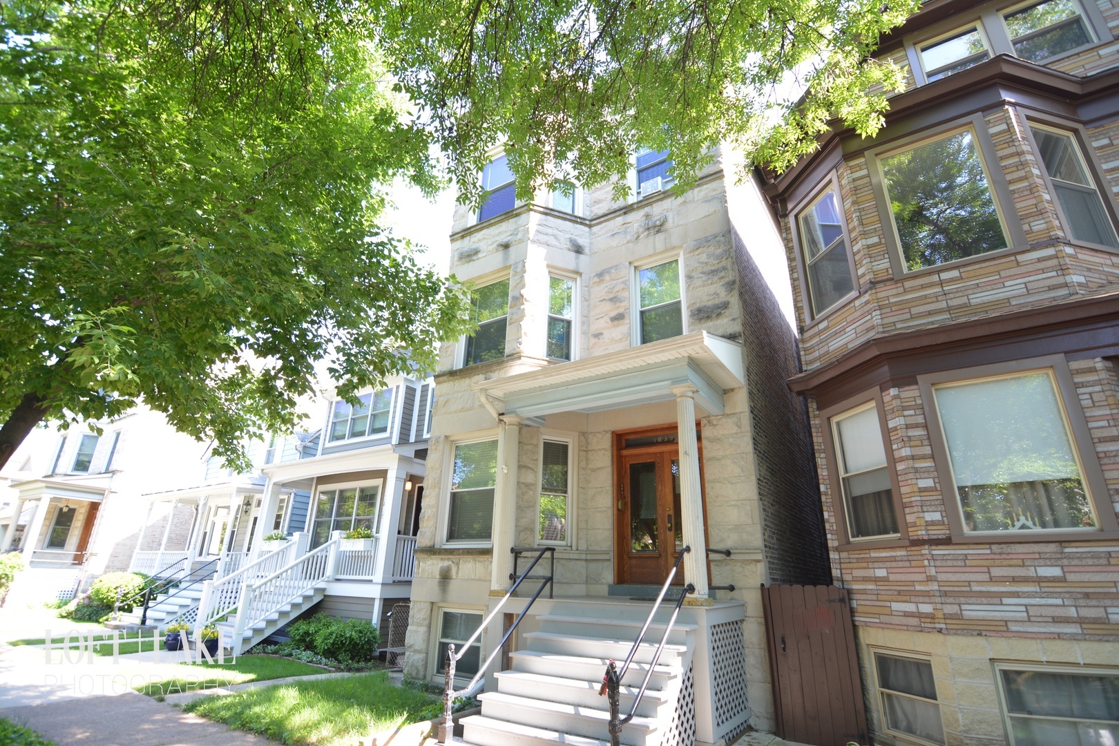 Property Photo:  1839 W Warner Avenue 3  IL 60613 