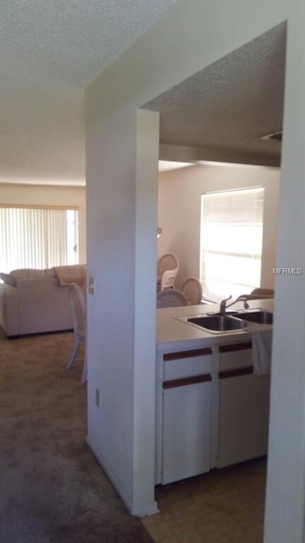 Property Photo:  705 N Jefferson Avenue 705  FL 34237 