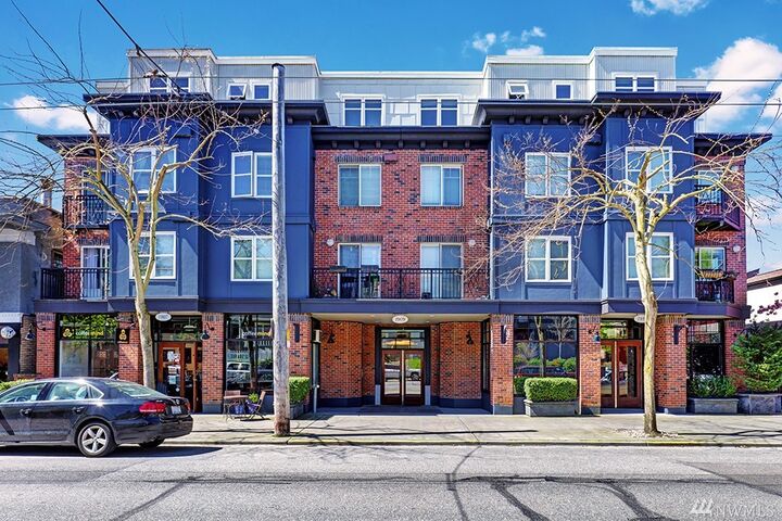 1909 10th Ave W 102  Seattle WA 98119 photo