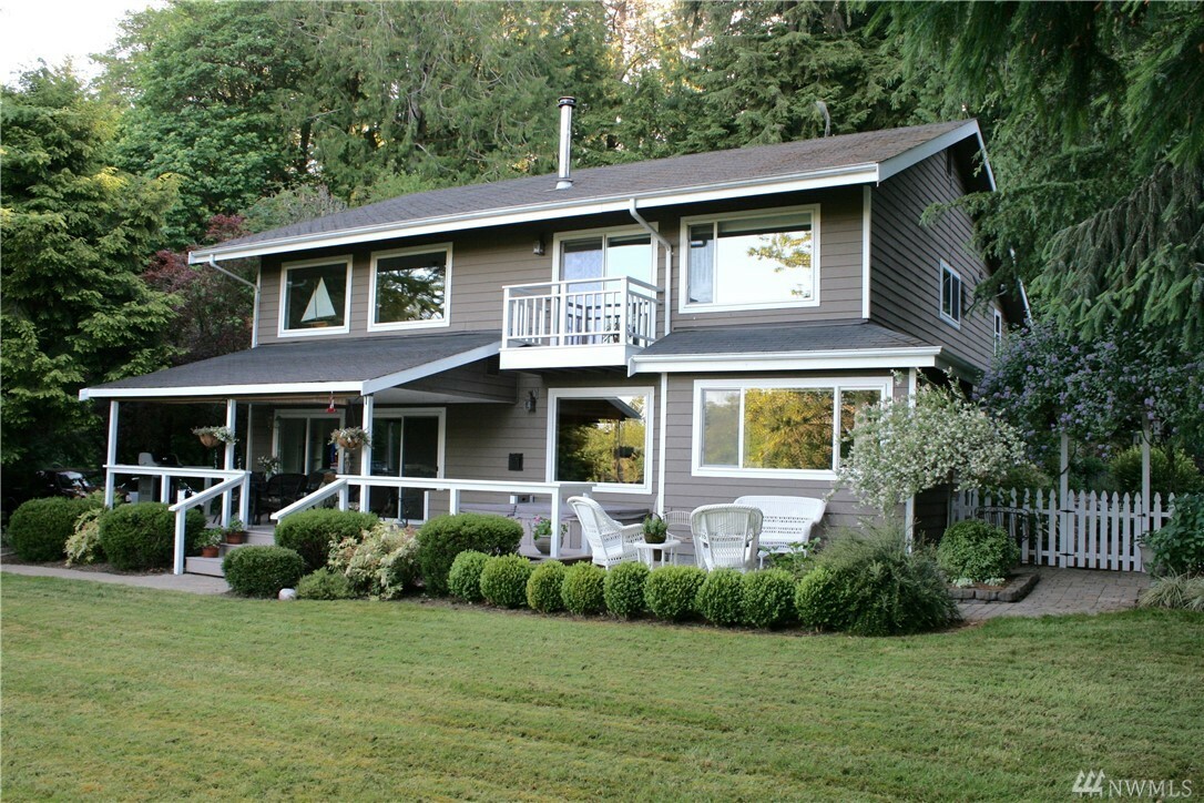 Property Photo:  3800 Tracyton Beach Rd NW  WA 98310 