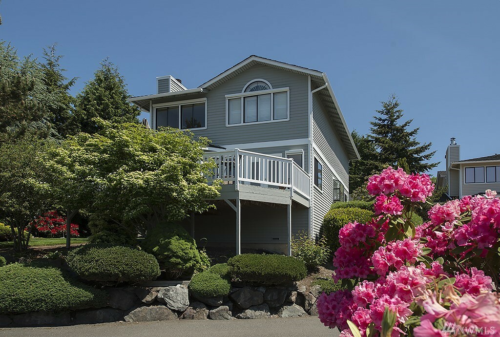 Property Photo:  13813 65th Ave W 10  WA 98026 