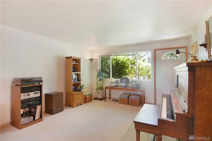 Property Photo: 1637 168th Place NE WA 98008