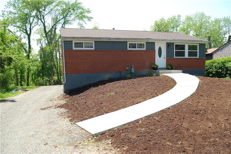Property Photo: 741 Cottonwood Dr PA 15146