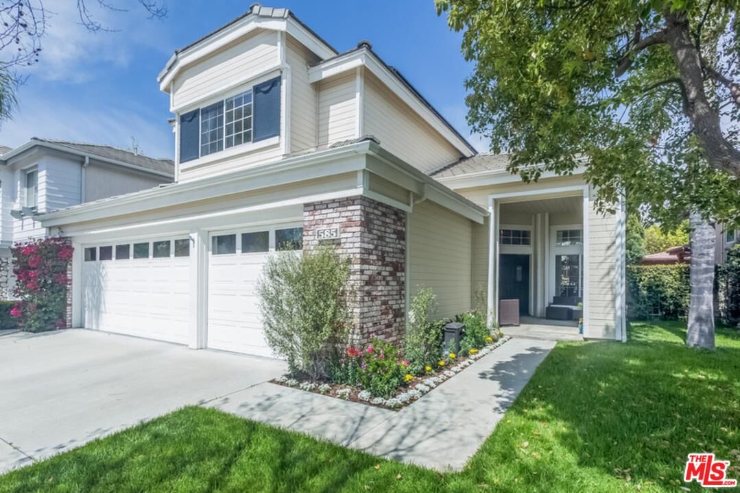 Property Photo:  585 Mindenvale Ct  CA 93065 