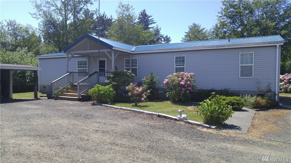 Property Photo: 2917 State Route 105 WA 98547
