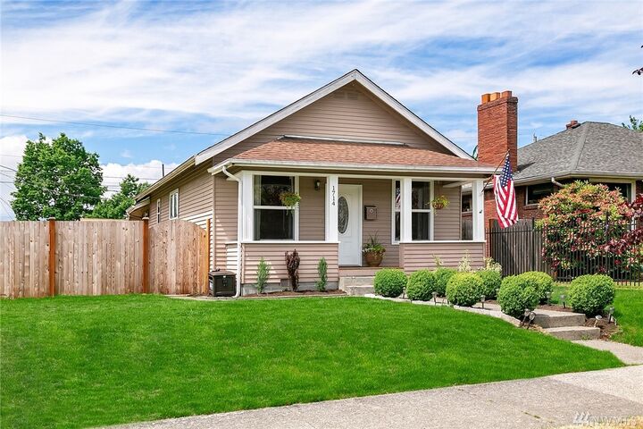 1714 Baker Ave  Everett WA 98201 photo