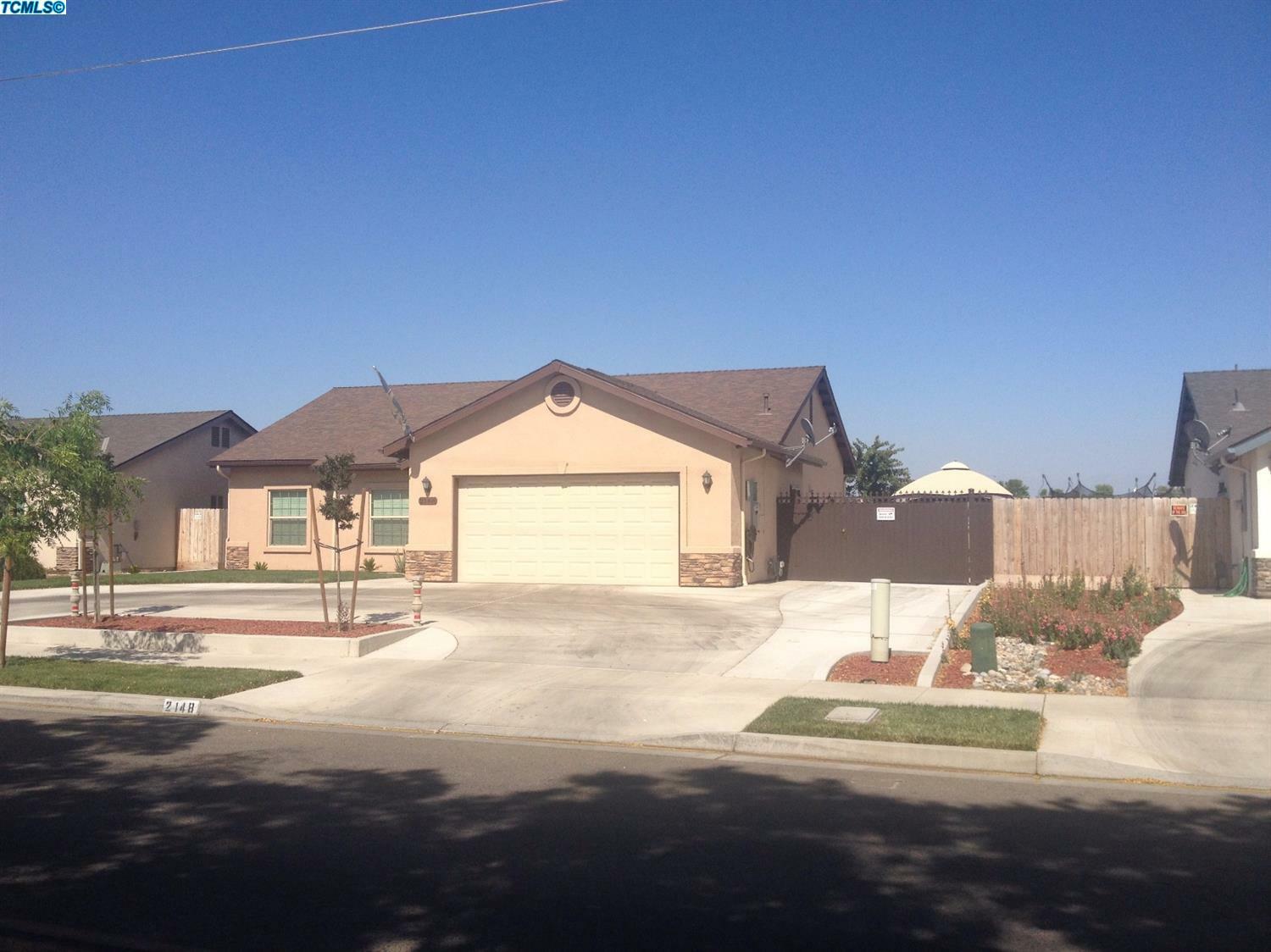 1036 E Vine Court  Visalia CA 93292 photo