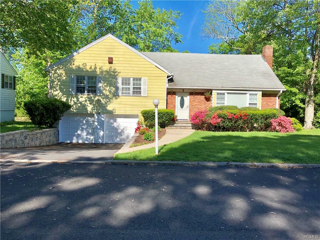 Property Photo:  5 Coutant Drive  NY 10804 