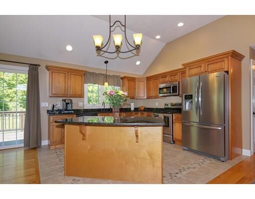 Property Photo: 280 Maple Ave MA 01543