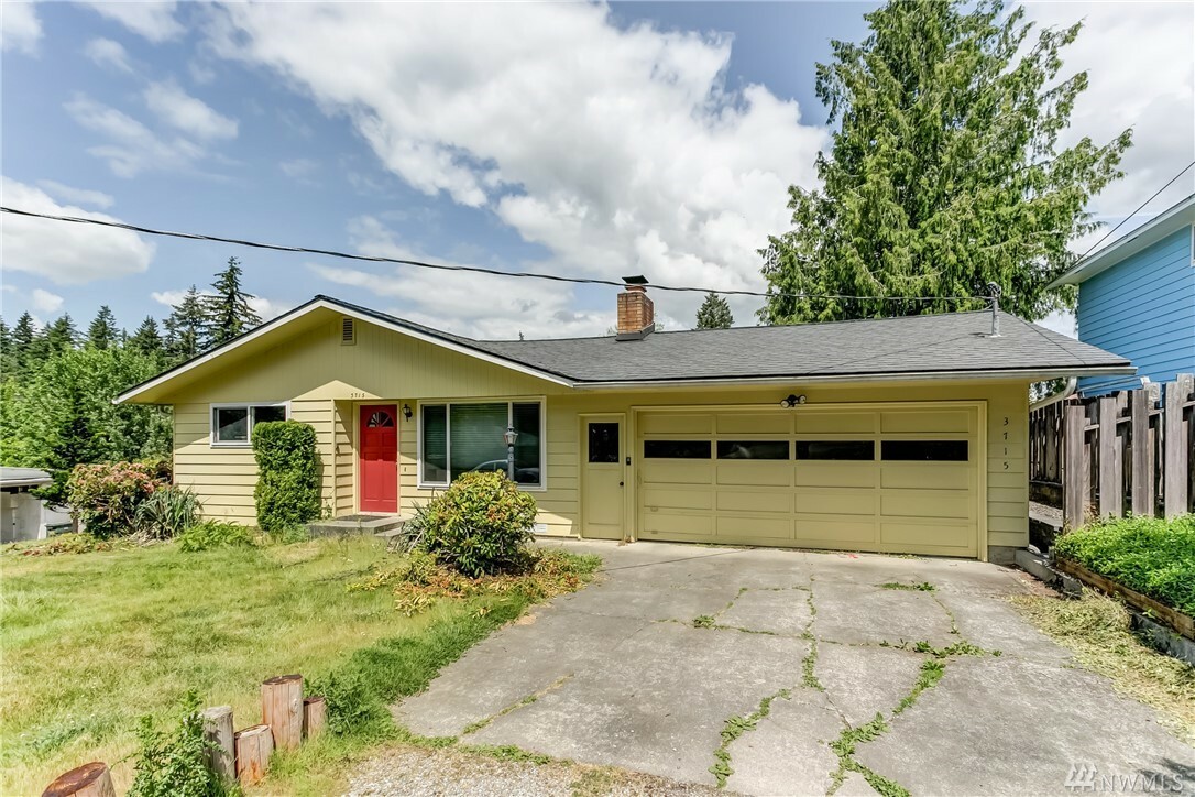 Property Photo:  3715 York St  WA 98229 