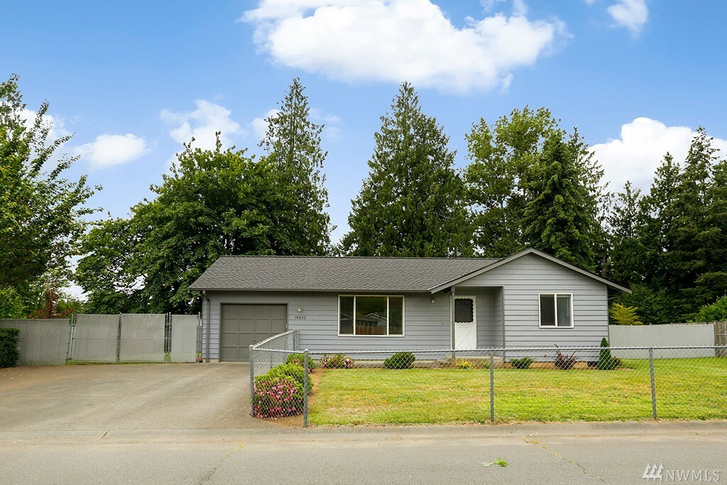 Property Photo:  14032 57th Ave NE  WA 98271 