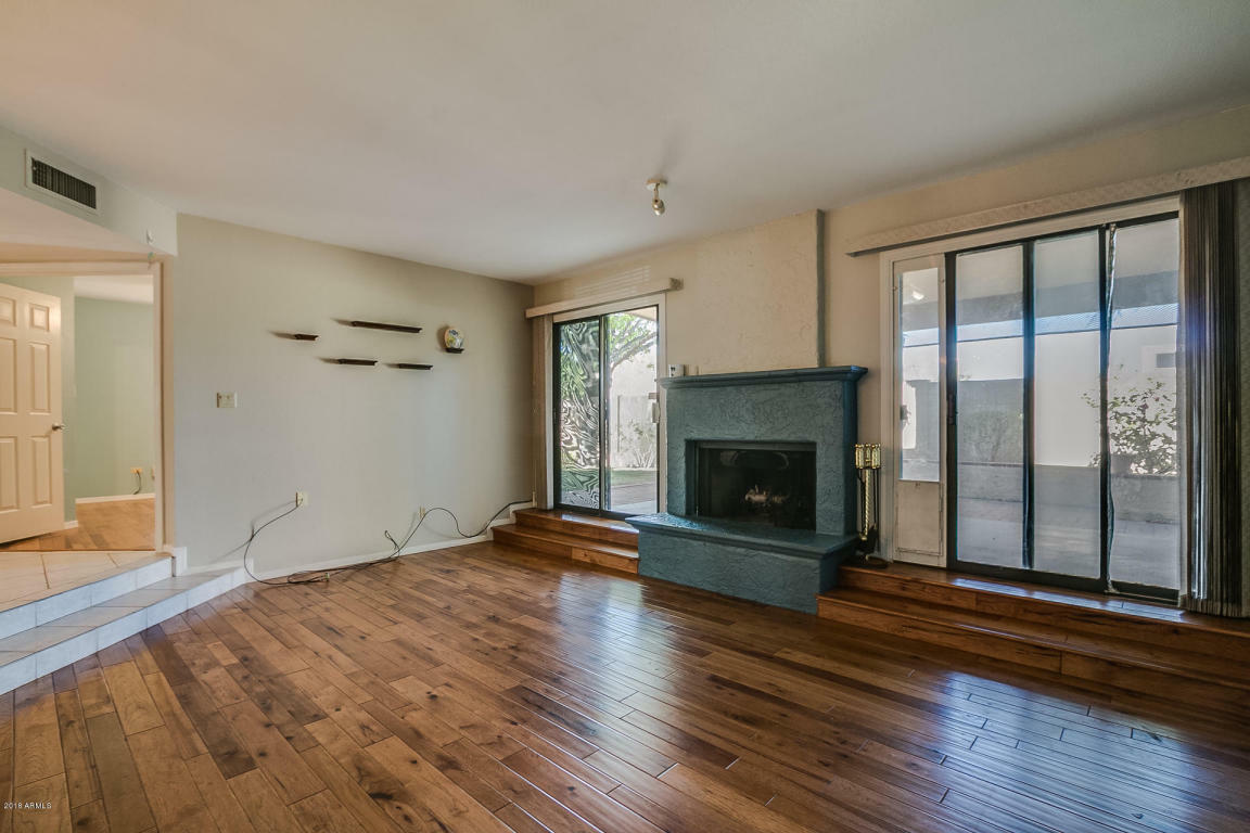 Property Photo:  2506 E Paradise Drive  AZ 85028 