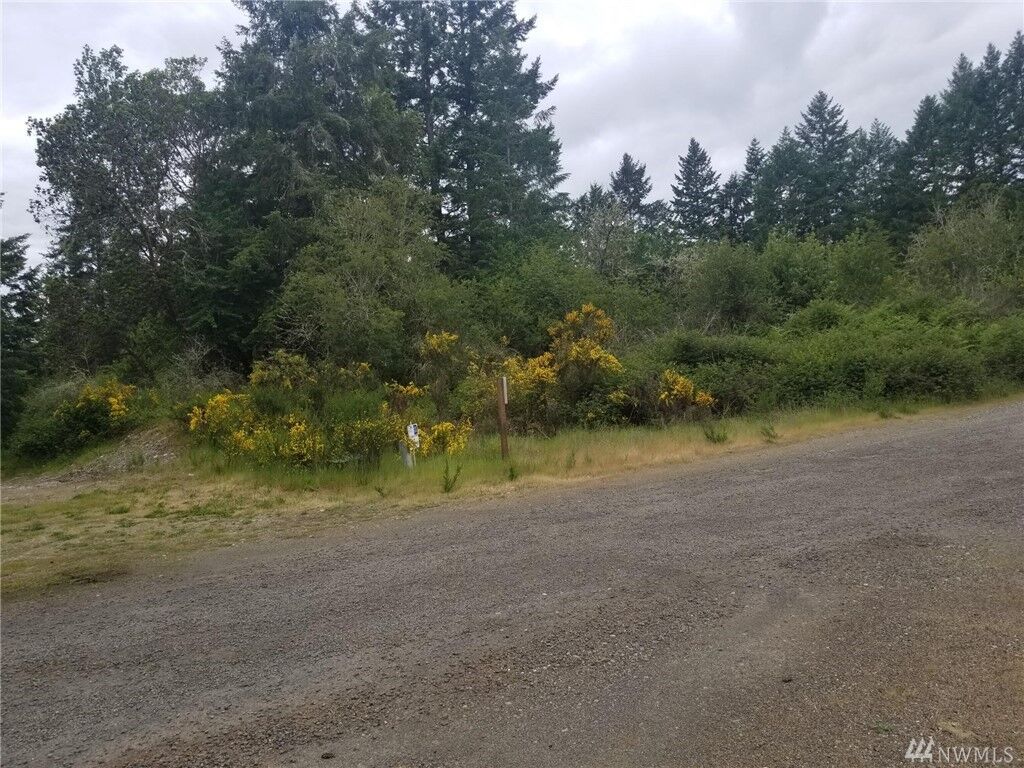 Property Photo: 170 1 74th St NW WA 98394