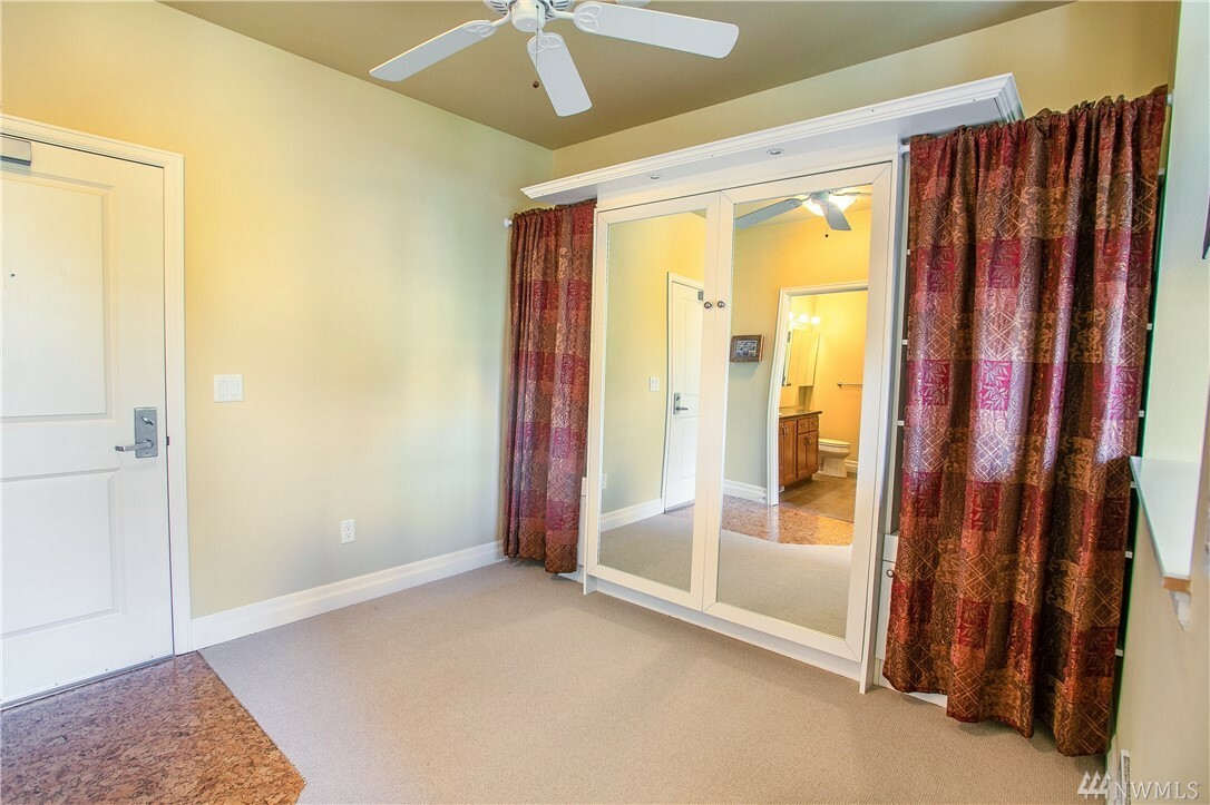 Property Photo: 1310 10th St 408 WA 98225