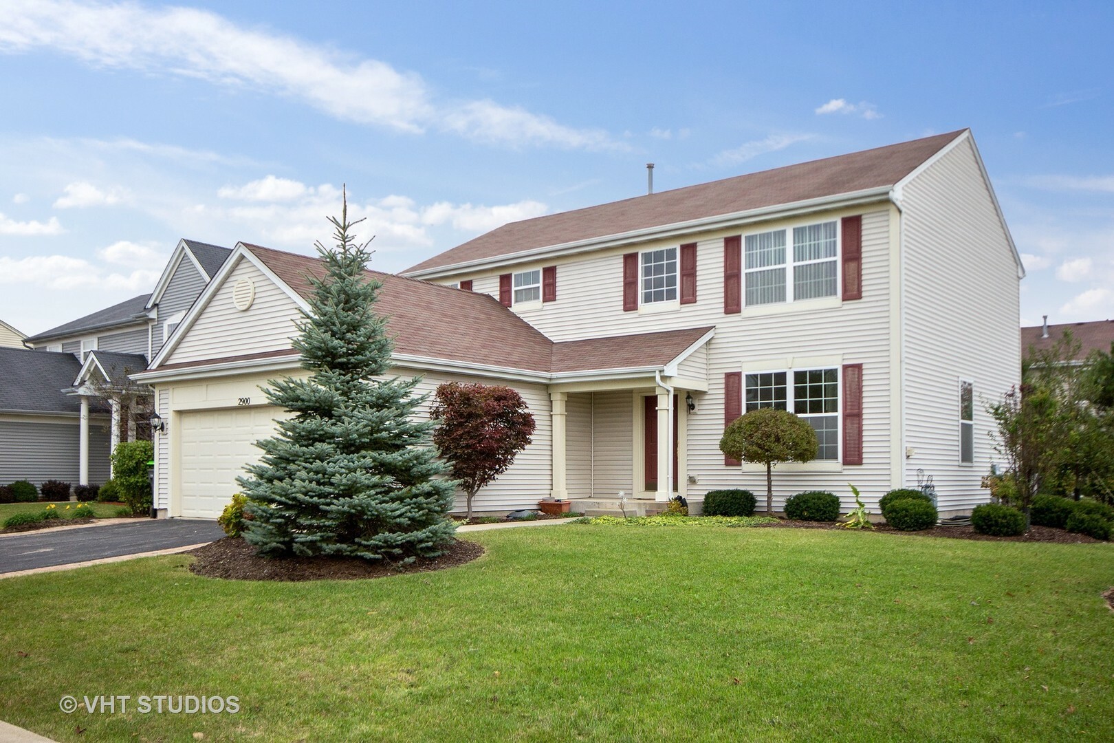 Property Photo: 2900 Aberdeen Drive IL 60538