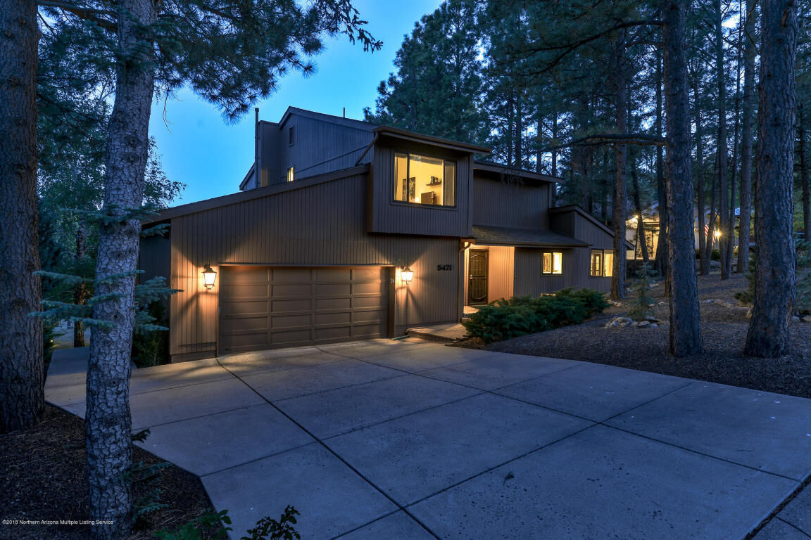 Property Photo: 5471 E Mount Pleasant Drive AZ 86004
