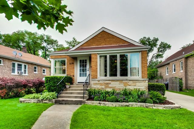 Property Photo:  3239 Prairie Avenue  IL 60513 