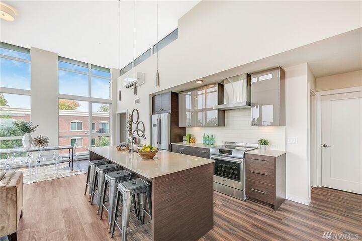 Property Photo:  308 N 68th St 404  WA 98103 