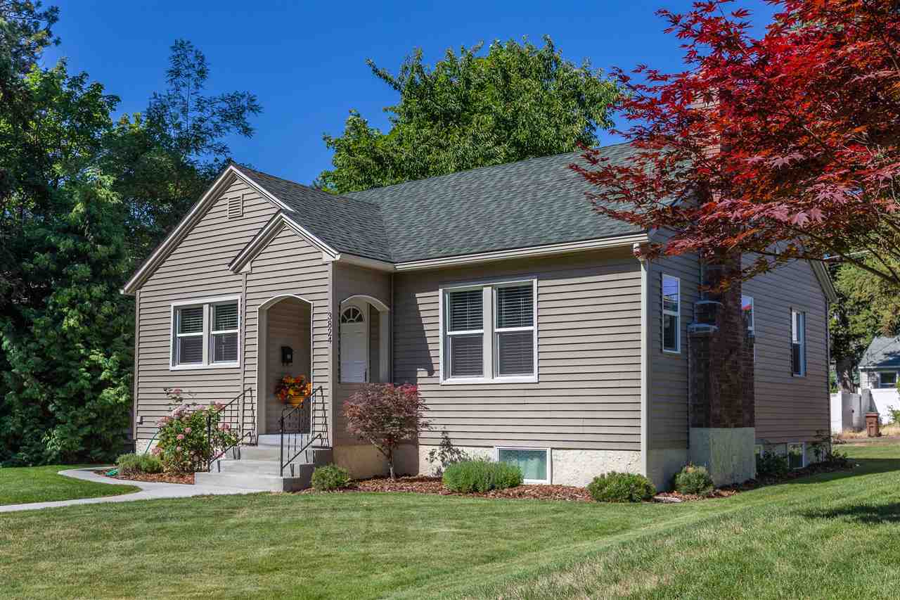 Property Photo:  3824 S Grand Blvd  WA 99203 