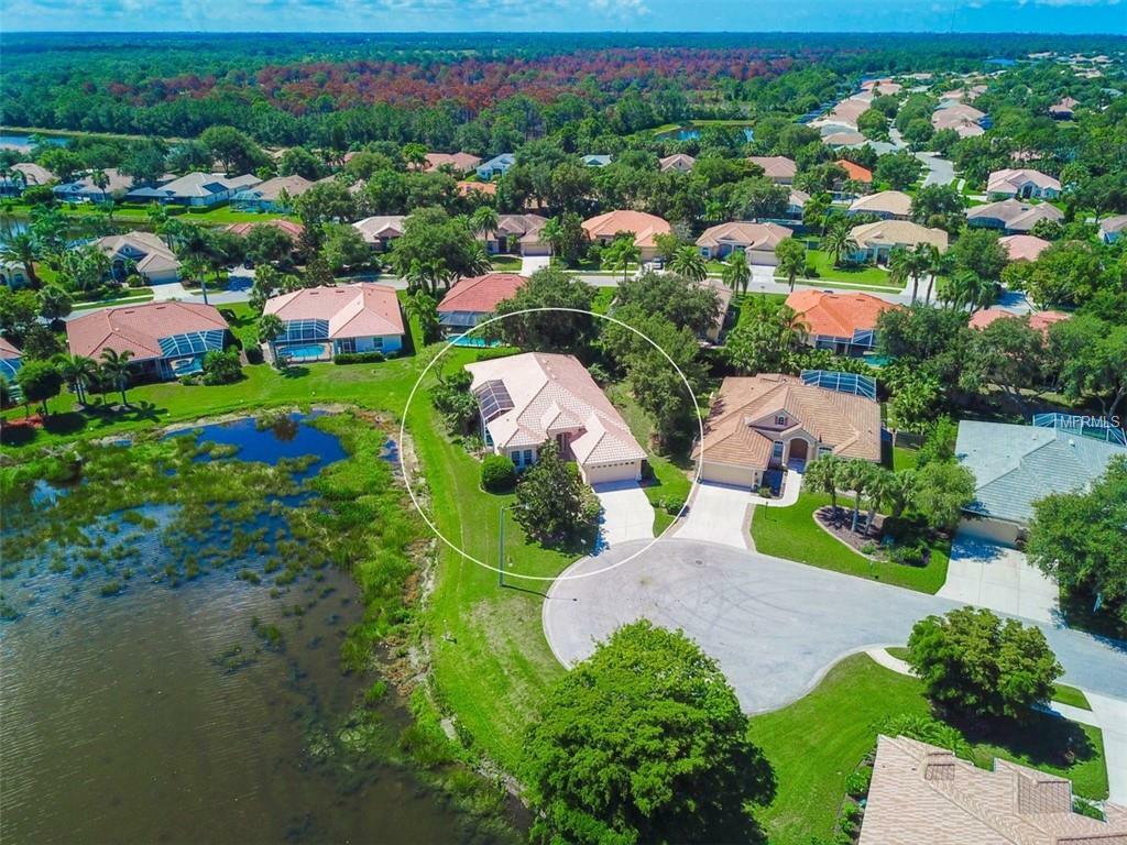 Property Photo:  874 Oak Briar Lane  FL 34229 