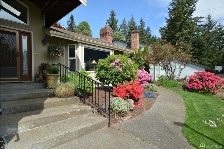Property Photo: 4418 64th Ave W WA 98466