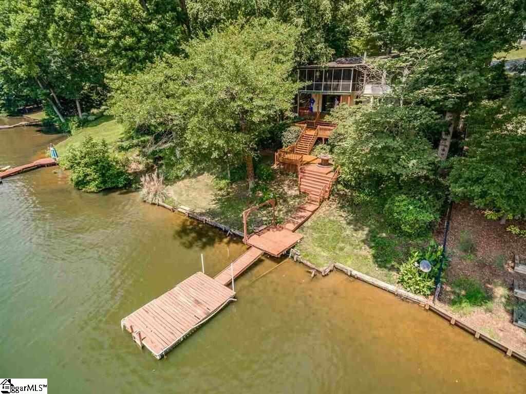 Property Photo:  382 Hillside Drive  SC 29349