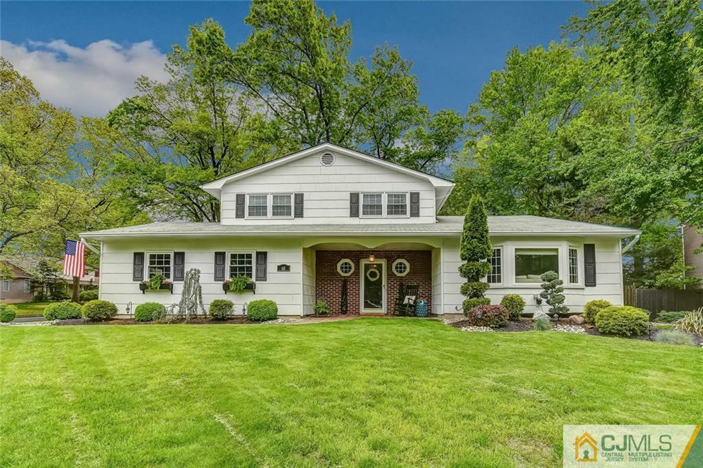 Property Photo:  68 Stratford Road  NJ 08816 