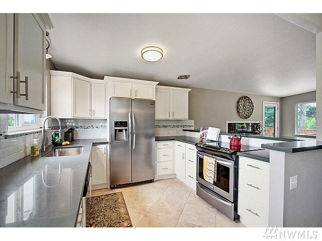 Property Photo: 212 SW 184th Street WA 98166