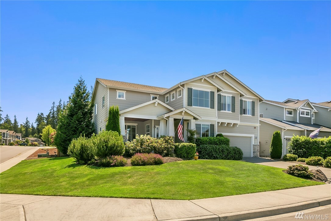Property Photo: 1075 Ridge St WA 98275