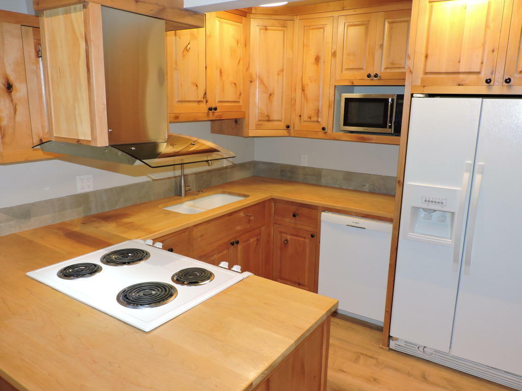 Property Photo:  227 Pinewood Lane 227B  ID 83340 