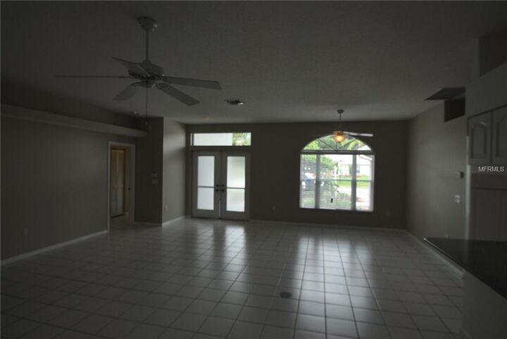 Property Photo:  6104 55th Avenue Circle E  FL 34203
