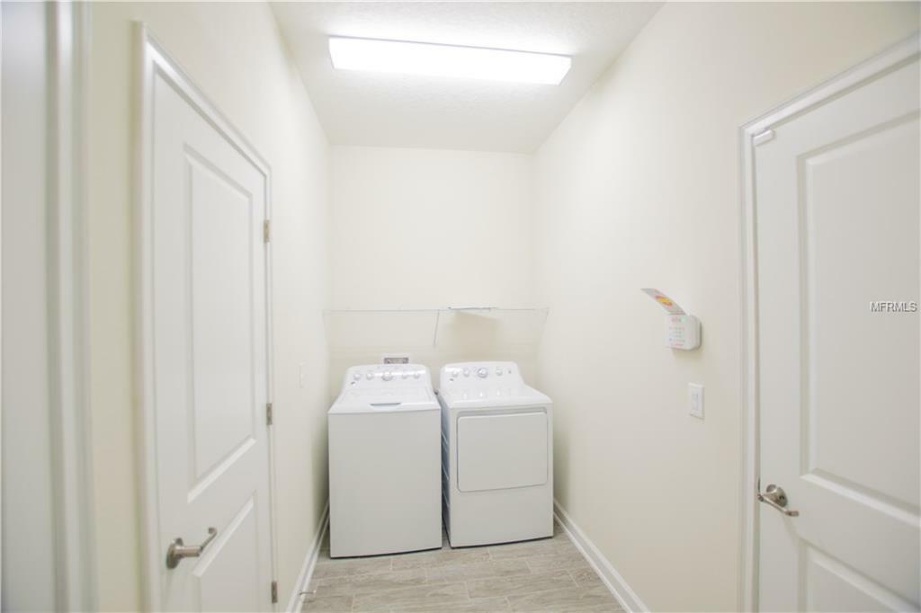 Property Photo:  1507 Bunker Drive  FL 33896 