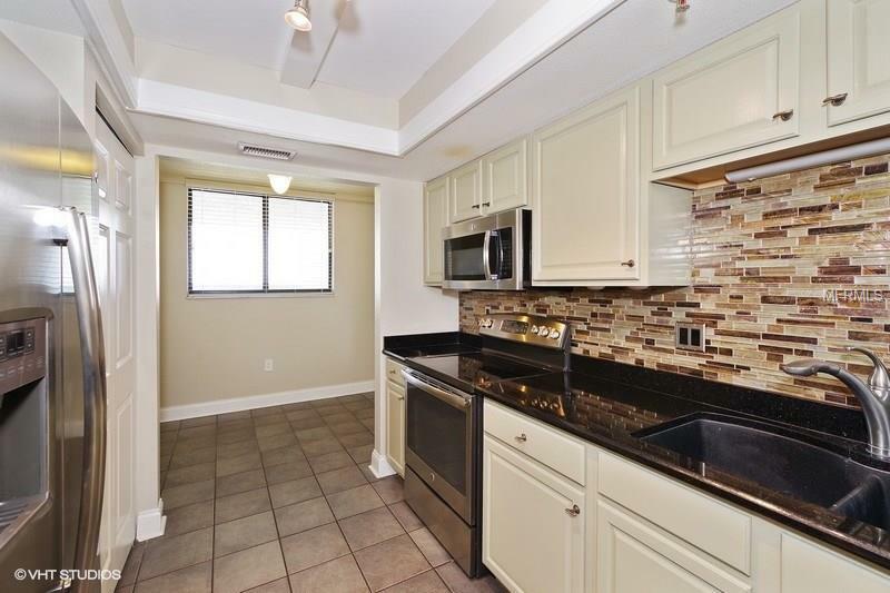 Property Photo: 530 E Central Boulevard 803 FL 32801