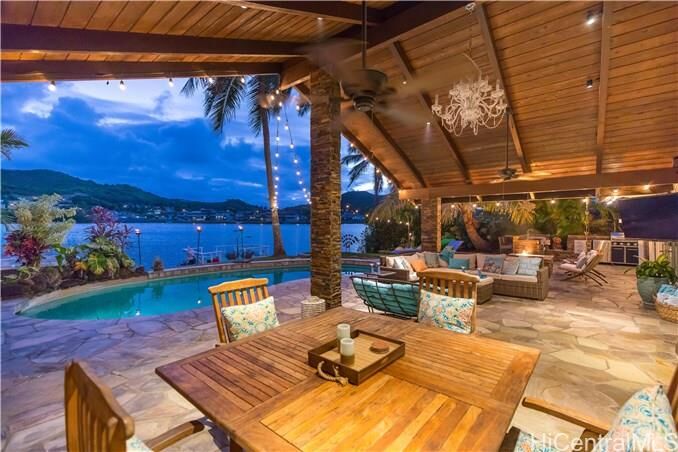 Property Photo:  1185 Kahili Street  HI 96734 