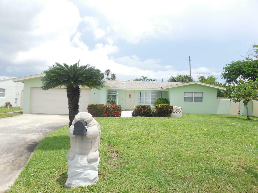 Property Photo:  140 Glenwood Avenue  FL 32937 