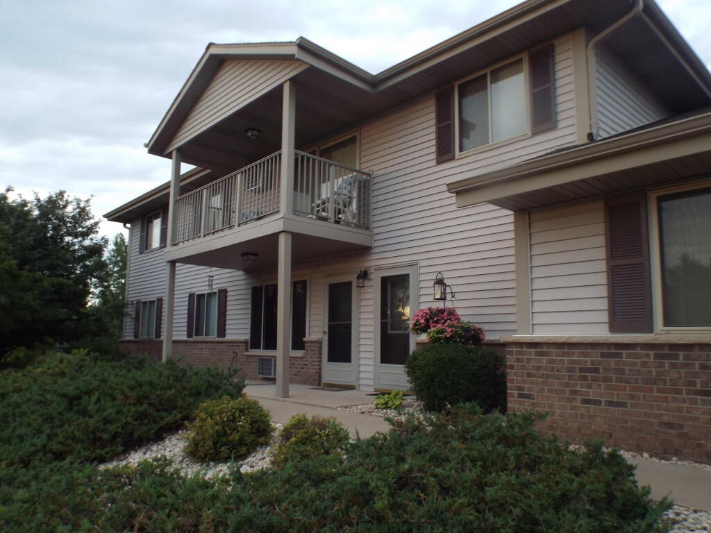 Property Photo:  1113 Schmidt Rd 1  WI 53090 