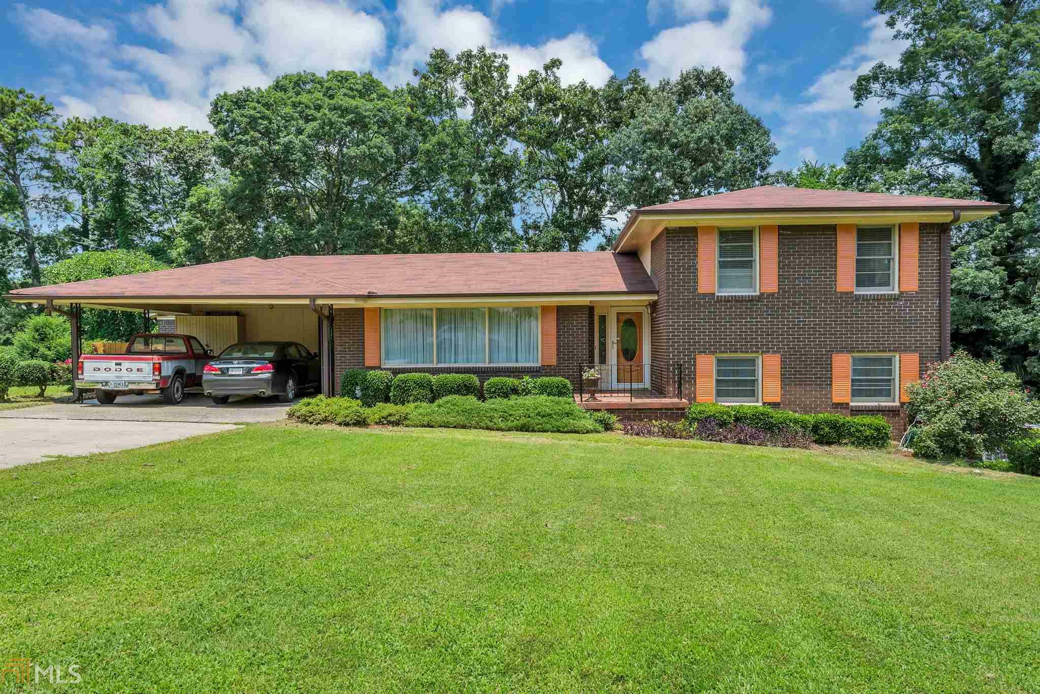 Property Photo:  3095 Hazelwood Dr  GA 30311 