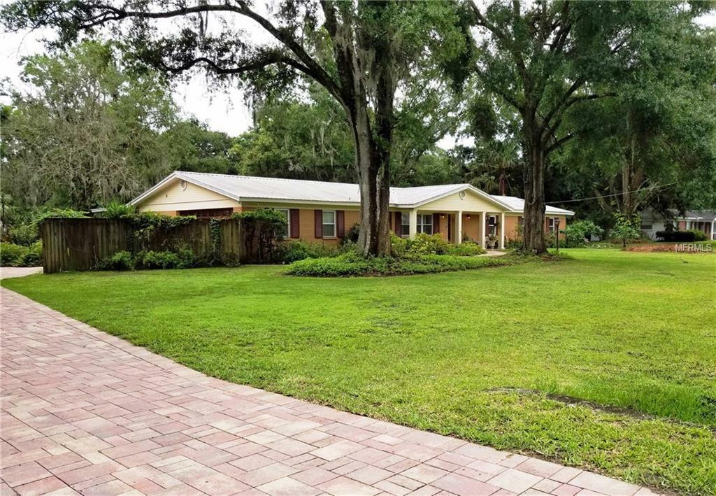 Property Photo: 601 Ronele Drive FL 33511