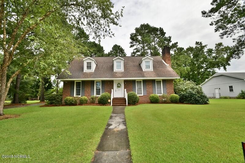 Property Photo:  102 David Place  NC 28540 