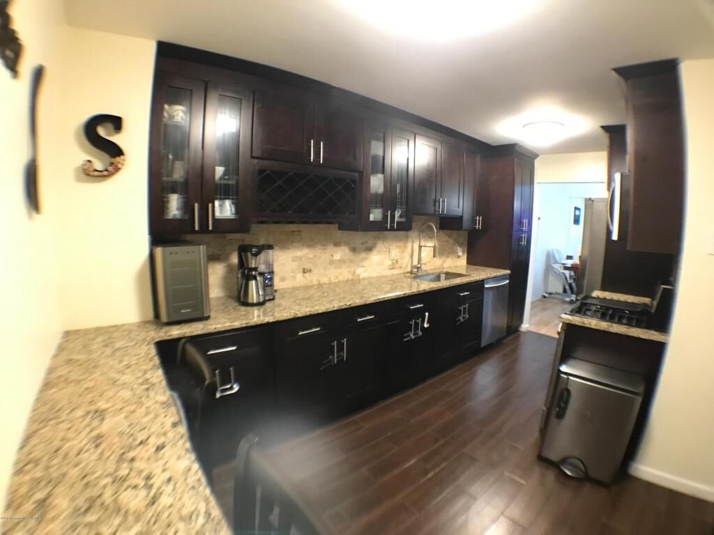 Property Photo:  106 Chestnut Way 10-6  NJ 07726 