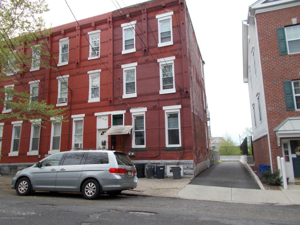 Property Photo:  749 Centre Street 1  NJ 08611 