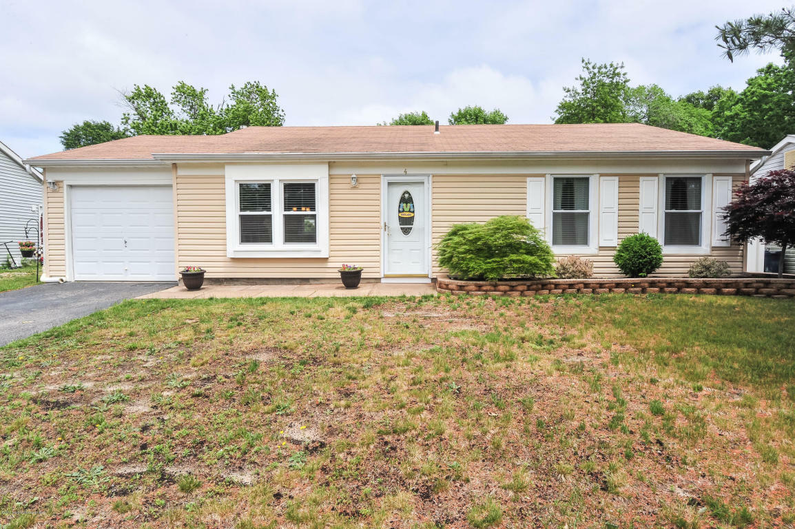 Property Photo:  4 Mizzen Drive  NJ 08005 