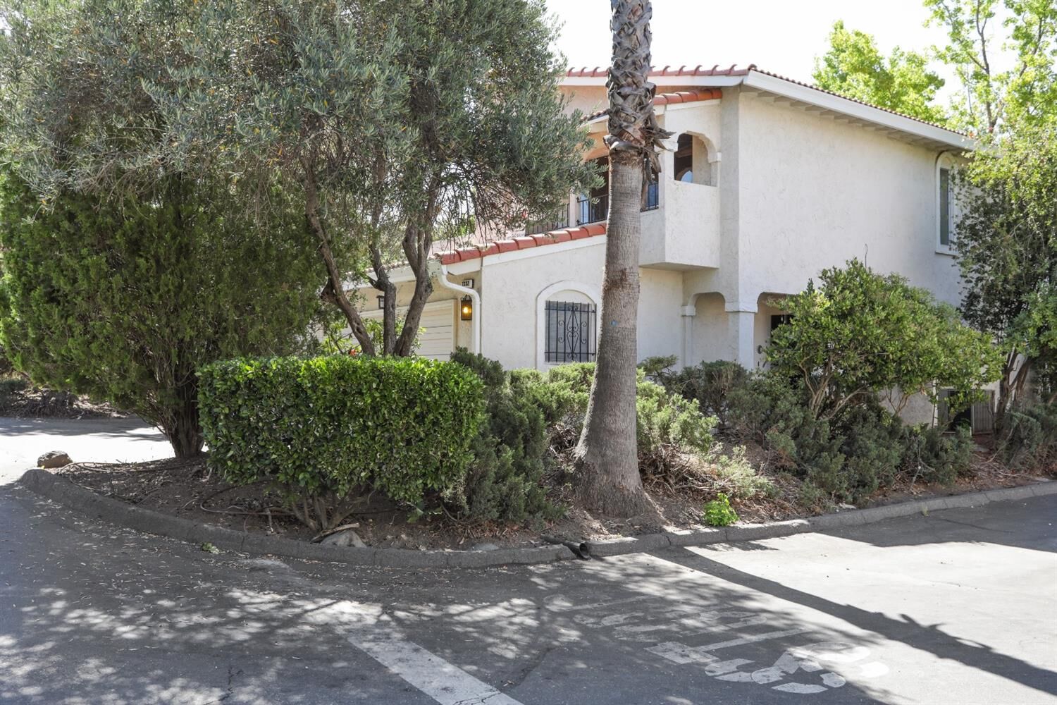 Property Photo: 7332 Villa Del Sol Lane CA 95621
