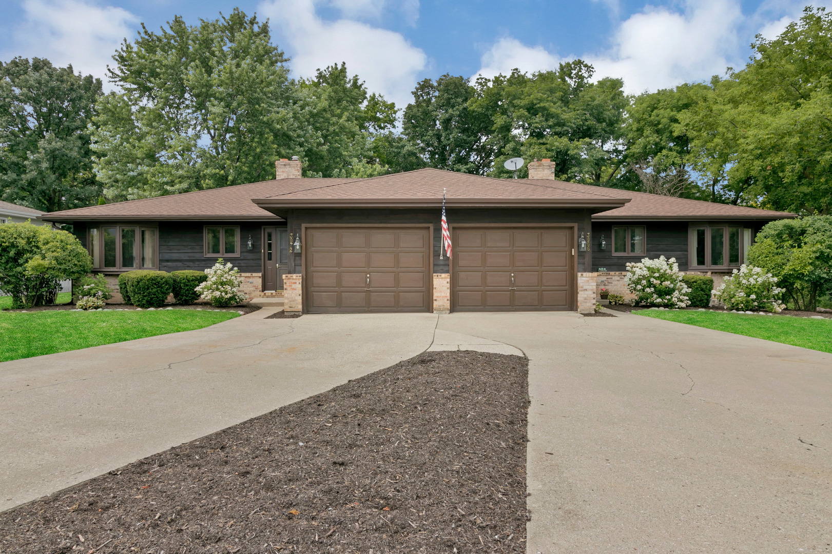 Property Photo:  3966 Blackstone Avenue  IL 60031 