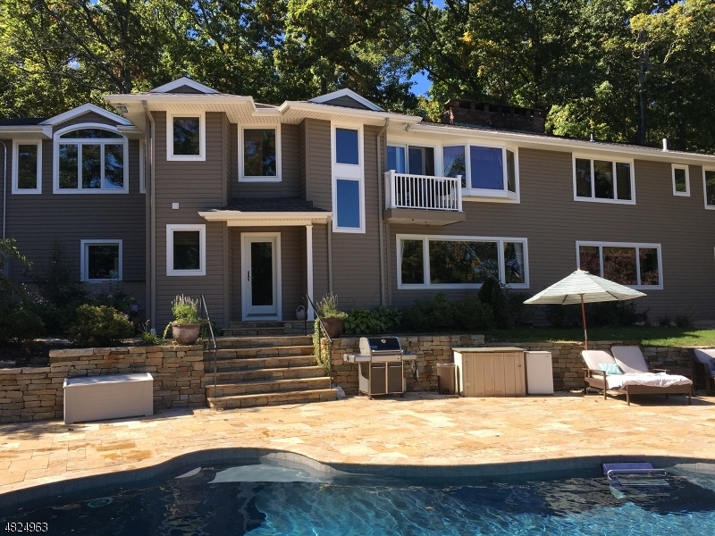Property Photo: 760 Ridge Rd Ter NJ 07405