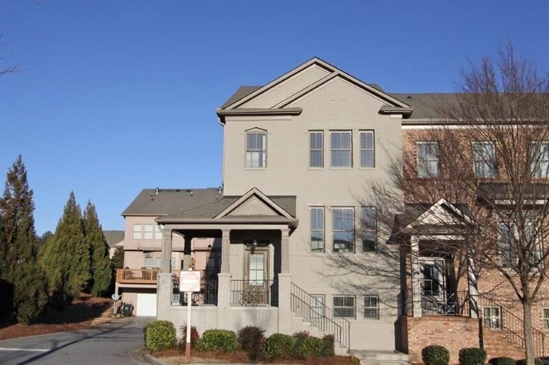 Property Photo: 3941 Savannah Square Street 30024