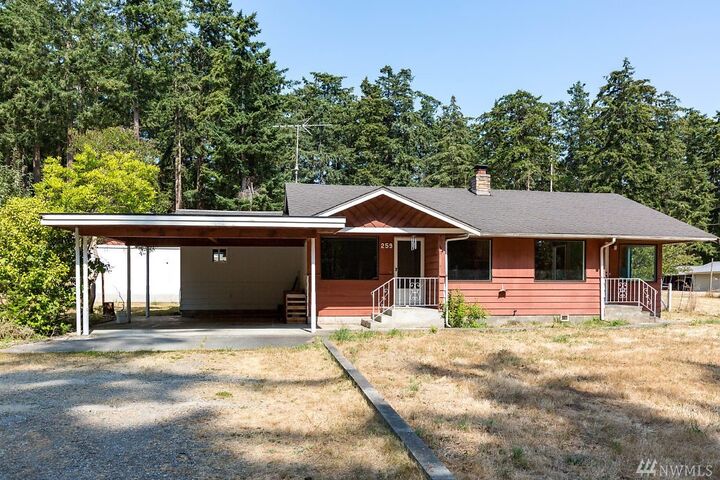 Property Photo:  259 Fort Casey Rd  WA 98239 
