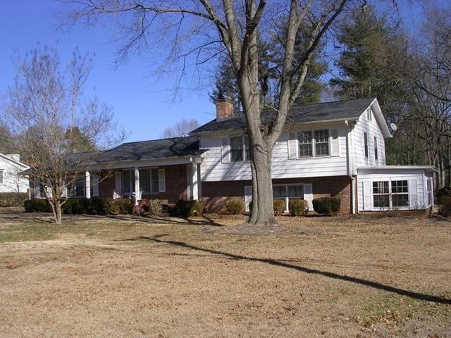 Property Photo:  356 Lake Forest  SC 29307 