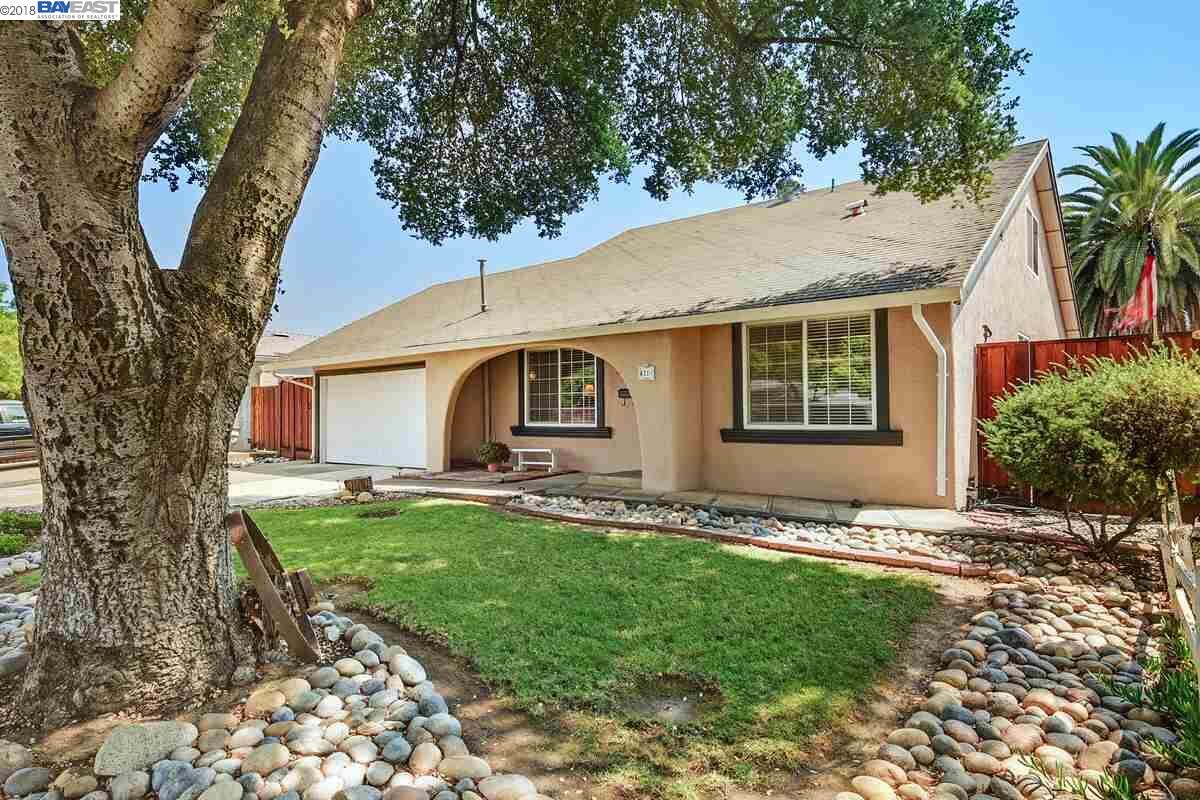 Property Photo:  421 Alameda Dr  CA 94551 